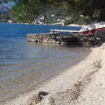 בית נופש Beach House Lefkada Yénion